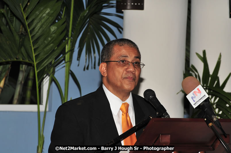 Bird of Paradise Awards & Gala @ Grand Palladium Resort & Spa [Fiesta] - Guest Honouree The Most Honourable P.J. Patterson ON, PC, QC - Hanover Jamaica Travel Guide - Lucea Jamaica Travel Guide is an Internet Travel - Tourism Resource Guide to the Parish of Hanover and Lucea area of Jamaica - http://www.hanoverjamaicatravelguide.com - http://.www.luceajamaicatravelguide.com