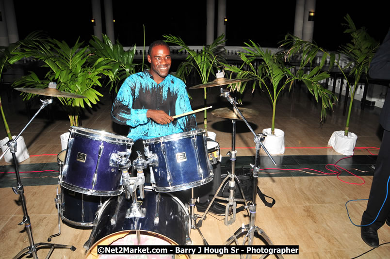 Bird of Paradise Awards & Gala @ Grand Palladium Resort & Spa [Fiesta] - Guest Honouree The Most Honourable P.J. Patterson ON, PC, QC - Hanover Jamaica Travel Guide - Lucea Jamaica Travel Guide is an Internet Travel - Tourism Resource Guide to the Parish of Hanover and Lucea area of Jamaica - http://www.hanoverjamaicatravelguide.com - http://.www.luceajamaicatravelguide.com