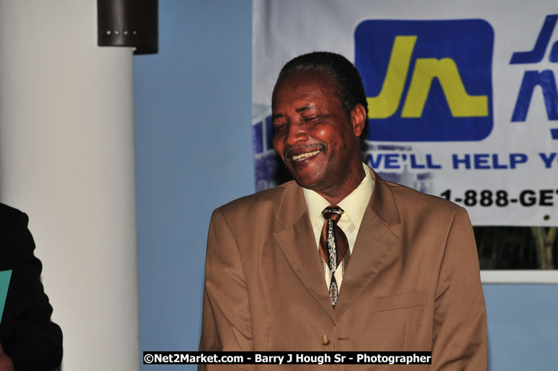 Bird of Paradise Awards & Gala @ Grand Palladium Resort & Spa [Fiesta] - Guest Honouree The Most Honourable P.J. Patterson ON, PC, QC - Hanover Jamaica Travel Guide - Lucea Jamaica Travel Guide is an Internet Travel - Tourism Resource Guide to the Parish of Hanover and Lucea area of Jamaica - http://www.hanoverjamaicatravelguide.com - http://.www.luceajamaicatravelguide.com