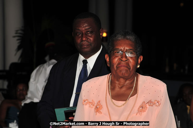 Bird of Paradise Awards & Gala @ Grand Palladium Resort & Spa [Fiesta] - Guest Honouree The Most Honourable P.J. Patterson ON, PC, QC - Hanover Jamaica Travel Guide - Lucea Jamaica Travel Guide is an Internet Travel - Tourism Resource Guide to the Parish of Hanover and Lucea area of Jamaica - http://www.hanoverjamaicatravelguide.com - http://.www.luceajamaicatravelguide.com