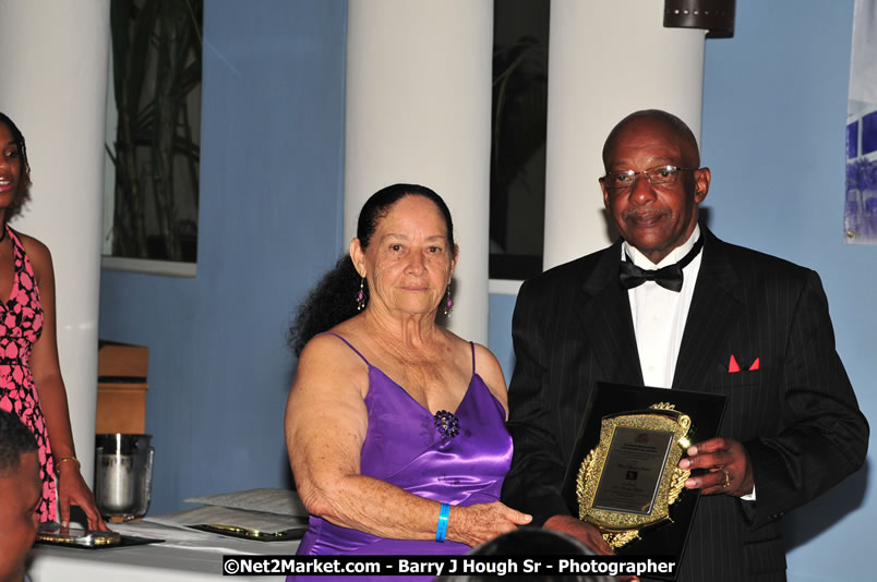 Bird of Paradise Awards & Gala @ Grand Palladium Resort & Spa [Fiesta] - Guest Honouree The Most Honourable P.J. Patterson ON, PC, QC - Hanover Jamaica Travel Guide - Lucea Jamaica Travel Guide is an Internet Travel - Tourism Resource Guide to the Parish of Hanover and Lucea area of Jamaica - http://www.hanoverjamaicatravelguide.com - http://.www.luceajamaicatravelguide.com