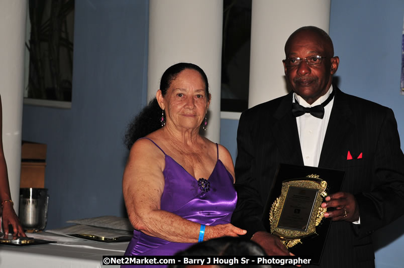 Bird of Paradise Awards & Gala @ Grand Palladium Resort & Spa [Fiesta] - Guest Honouree The Most Honourable P.J. Patterson ON, PC, QC - Hanover Jamaica Travel Guide - Lucea Jamaica Travel Guide is an Internet Travel - Tourism Resource Guide to the Parish of Hanover and Lucea area of Jamaica - http://www.hanoverjamaicatravelguide.com - http://.www.luceajamaicatravelguide.com