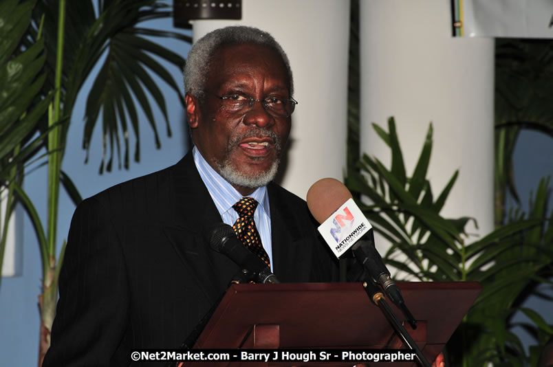 Bird of Paradise Awards & Gala @ Grand Palladium Resort & Spa [Fiesta] - Guest Honouree The Most Honourable P.J. Patterson ON, PC, QC - Hanover Jamaica Travel Guide - Lucea Jamaica Travel Guide is an Internet Travel - Tourism Resource Guide to the Parish of Hanover and Lucea area of Jamaica - http://www.hanoverjamaicatravelguide.com - http://.www.luceajamaicatravelguide.com