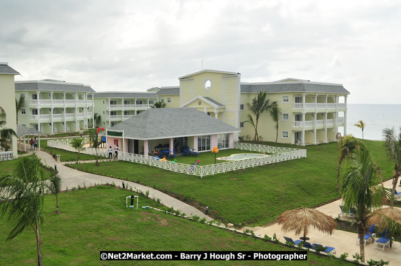 Grand Palladium Resort & Spa [Fiesta] - Hanover, Jamaica - Host of the Hanover Homecoming Foundation Celebration - Hanover Jamaica Travel Guide - Lucea Jamaica Travel Guide is an Internet Travel - Tourism Resource Guide to the Parish of Hanover and Lucea area of Jamaica - http://www.hanoverjamaicatravelguide.com - http://.www.luceajamaicatravelguide.com