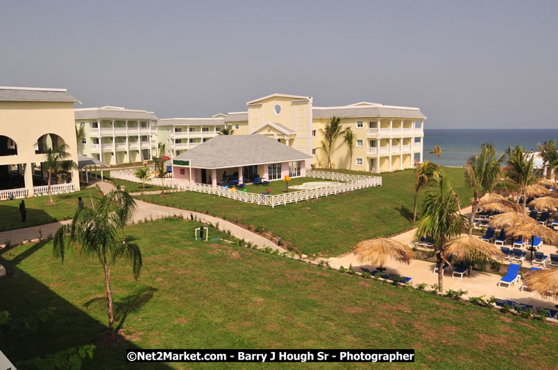 Grand Palladium Resort & Spa [Fiesta] - Hanover, Jamaica - Host of the Hanover Homecoming Foundation Celebration - Hanover Jamaica Travel Guide - Lucea Jamaica Travel Guide is an Internet Travel - Tourism Resource Guide to the Parish of Hanover and Lucea area of Jamaica - http://www.hanoverjamaicatravelguide.com - http://.www.luceajamaicatravelguide.com