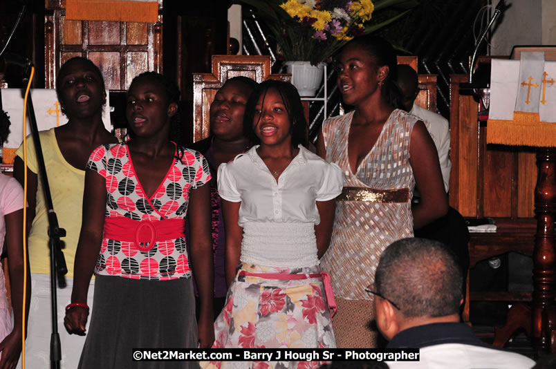 Praise Evening of Excellence Concert Lucea United Church - Hanover Jamaica Travel Guide - Lucea Jamaica Travel Guide is an Internet Travel - Tourism Resource Guide to the Parish of Hanover and Lucea area of Jamaica - http://www.hanoverjamaicatravelguide.com - http://.www.luceajamaicatravelguide.com