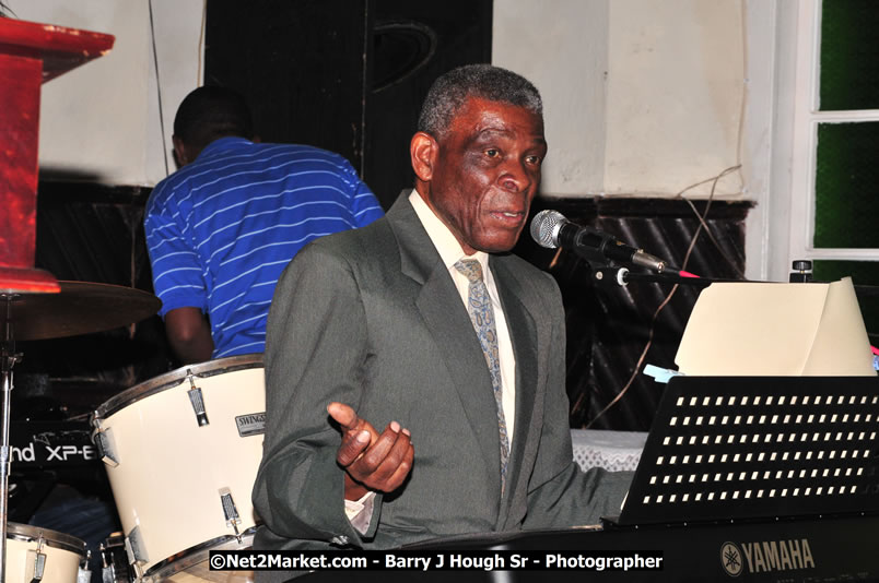 Praise Evening of Excellence Concert Lucea United Church - Hanover Jamaica Travel Guide - Lucea Jamaica Travel Guide is an Internet Travel - Tourism Resource Guide to the Parish of Hanover and Lucea area of Jamaica - http://www.hanoverjamaicatravelguide.com - http://.www.luceajamaicatravelguide.com