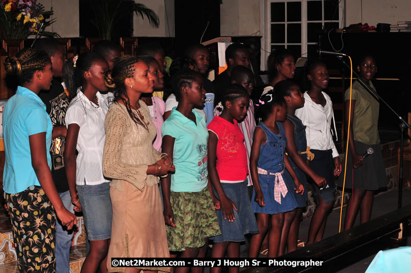 Praise Evening of Excellence Concert Lucea United Church - Hanover Jamaica Travel Guide - Lucea Jamaica Travel Guide is an Internet Travel - Tourism Resource Guide to the Parish of Hanover and Lucea area of Jamaica - http://www.hanoverjamaicatravelguide.com - http://.www.luceajamaicatravelguide.com