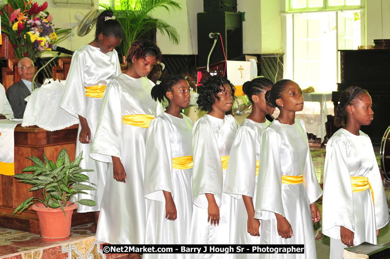 Lucea United Church - United Church in Jamaica and Cayman Islands - Worship Service & Celebration of the Sacrament of Holy Communion - Special Guests: Hanover Homecoming Foundation & His Excellency The Most Honourable Professor Sir Kenneth Hall Governor General of Jamaica - Hanover Jamaica Travel Guide - Lucea Jamaica Travel Guide is an Internet Travel - Tourism Resource Guide to the Parish of Hanover and Lucea area of Jamaica - http://www.hanoverjamaicatravelguide.com - http://.www.luceajamaicatravelguide.com