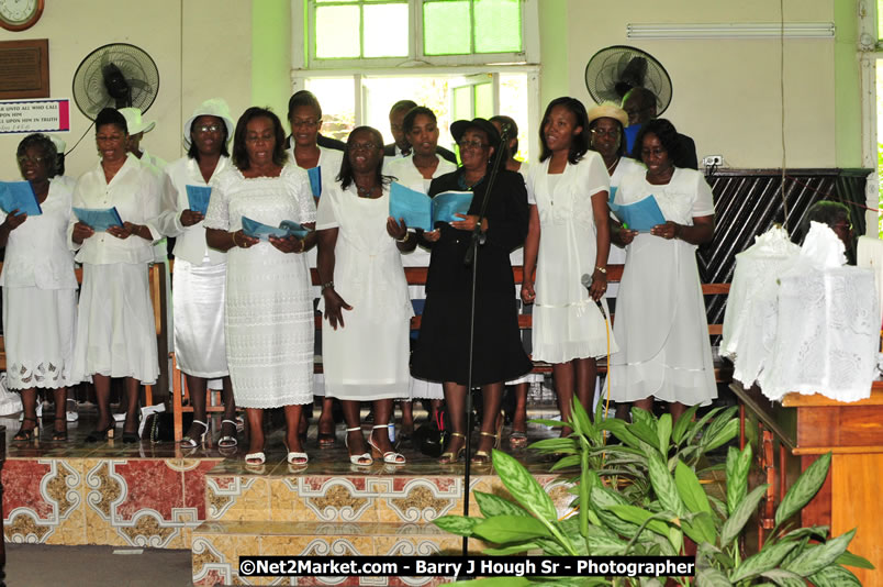 Lucea United Church - United Church in Jamaica and Cayman Islands - Worship Service & Celebration of the Sacrament of Holy Communion - Special Guests: Hanover Homecoming Foundation & His Excellency The Most Honourable Professor Sir Kenneth Hall Governor General of Jamaica - Hanover Jamaica Travel Guide - Lucea Jamaica Travel Guide is an Internet Travel - Tourism Resource Guide to the Parish of Hanover and Lucea area of Jamaica - http://www.hanoverjamaicatravelguide.com - http://.www.luceajamaicatravelguide.com