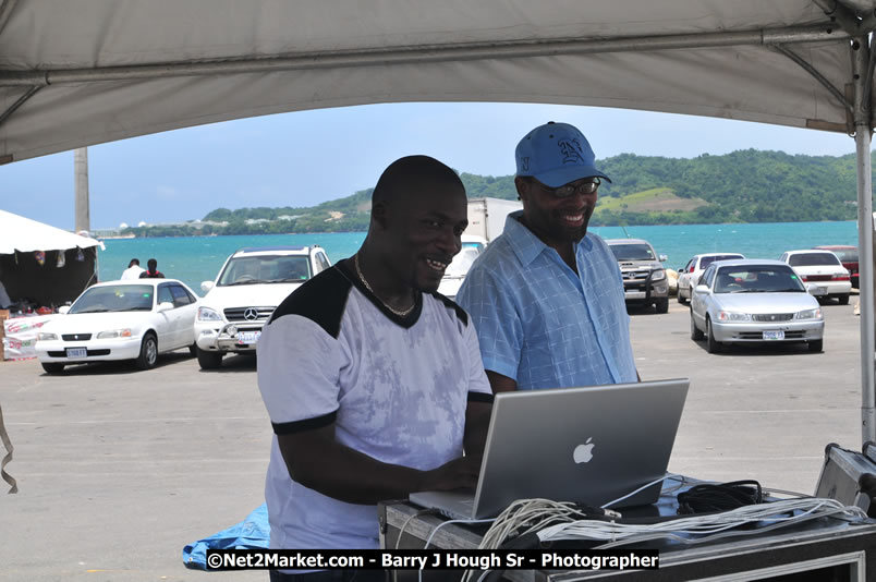 Lucea Cross the Harbour @ Lucea Car Park...! All Day Event - Cross the Harbour Swim, Boat Rides, and Entertainment for the Family, Concert Featuring: Bushman, George Nooks. Little Hero, Bushi One String, Dog Rice and many Local Artists - Friday, August 1, 2008 - Lucea, Hanover, Jamaica W.I. - Hanover Jamaica Travel Guide - Lucea Jamaica Travel Guide is an Internet Travel - Tourism Resource Guide to the Parish of Hanover and Lucea area of Jamaica