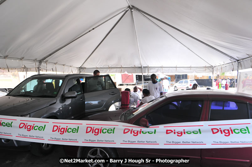 Lucea Cross the Harbour @ Lucea Car Park...! All Day Event - Cross the Harbour Swim, Boat Rides, and Entertainment for the Family, Concert Featuring: Bushman, George Nooks. Little Hero, Bushi One String, Dog Rice and many Local Artists - Friday, August 1, 2008 - Lucea, Hanover, Jamaica W.I. - Hanover Jamaica Travel Guide - Lucea Jamaica Travel Guide is an Internet Travel - Tourism Resource Guide to the Parish of Hanover and Lucea area of Jamaica