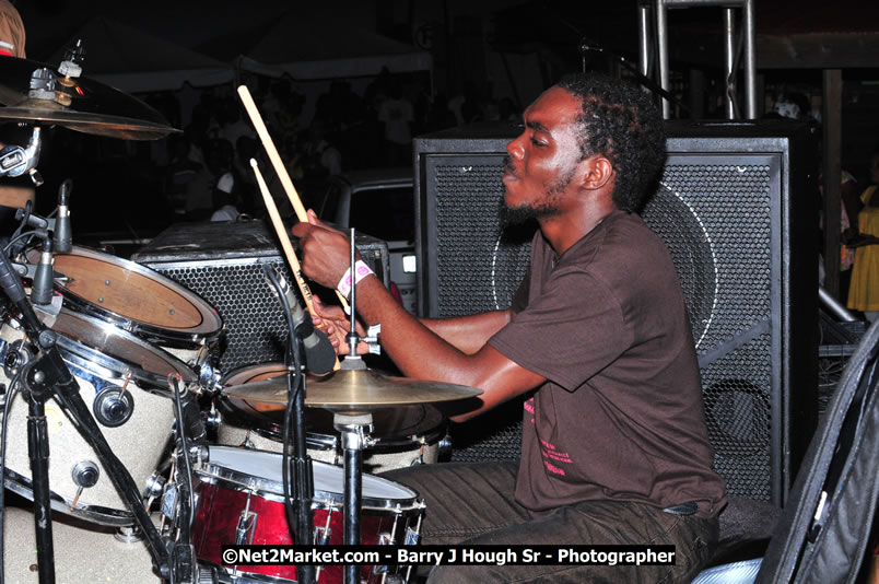 Lucea Cross the Harbour @ Lucea Car Park...! All Day Event - Cross the Harbour Swim, Boat Rides, and Entertainment for the Family, Concert Featuring: Bushman, George Nooks. Little Hero, Bushi One String, Dog Rice and many Local Artists - Friday, August 1, 2008 - Lucea, Hanover, Jamaica W.I. - Hanover Jamaica Travel Guide - Lucea Jamaica Travel Guide is an Internet Travel - Tourism Resource Guide to the Parish of Hanover and Lucea area of Jamaica - http://www.hanoverjamaicatravelguide.com - http://.www.luceajamaicatravelguide.com