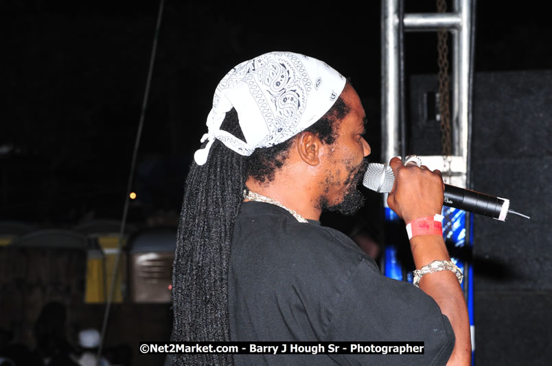 Lucea Cross the Harbour @ Lucea Car Park...! All Day Event - Cross the Harbour Swim, Boat Rides, and Entertainment for the Family, Concert Featuring: Bushman, George Nooks. Little Hero, Bushi One String, Dog Rice and many Local Artists - Friday, August 1, 2008 - Lucea, Hanover, Jamaica W.I. - Hanover Jamaica Travel Guide - Lucea Jamaica Travel Guide is an Internet Travel - Tourism Resource Guide to the Parish of Hanover and Lucea area of Jamaica - http://www.hanoverjamaicatravelguide.com - http://.www.luceajamaicatravelguide.com