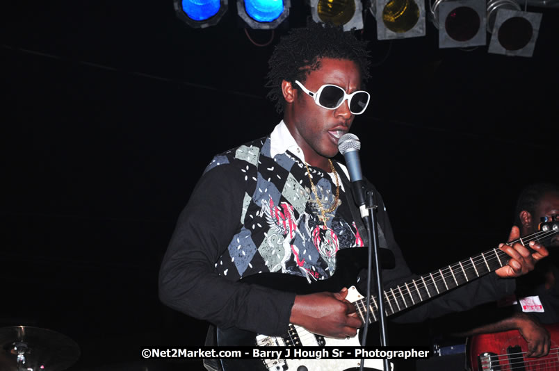 Lucea Cross the Harbour @ Lucea Car Park...! All Day Event - Cross the Harbour Swim, Boat Rides, and Entertainment for the Family, Concert Featuring: Bushman, George Nooks. Little Hero, Bushi One String, Dog Rice and many Local Artists - Friday, August 1, 2008 - Lucea, Hanover, Jamaica W.I. - Hanover Jamaica Travel Guide - Lucea Jamaica Travel Guide is an Internet Travel - Tourism Resource Guide to the Parish of Hanover and Lucea area of Jamaica - http://www.hanoverjamaicatravelguide.com - http://.www.luceajamaicatravelguide.com