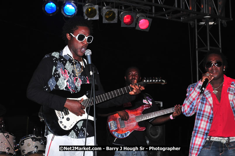 Lucea Cross the Harbour @ Lucea Car Park...! All Day Event - Cross the Harbour Swim, Boat Rides, and Entertainment for the Family, Concert Featuring: Bushman, George Nooks. Little Hero, Bushi One String, Dog Rice and many Local Artists - Friday, August 1, 2008 - Lucea, Hanover, Jamaica W.I. - Hanover Jamaica Travel Guide - Lucea Jamaica Travel Guide is an Internet Travel - Tourism Resource Guide to the Parish of Hanover and Lucea area of Jamaica - http://www.hanoverjamaicatravelguide.com - http://.www.luceajamaicatravelguide.com