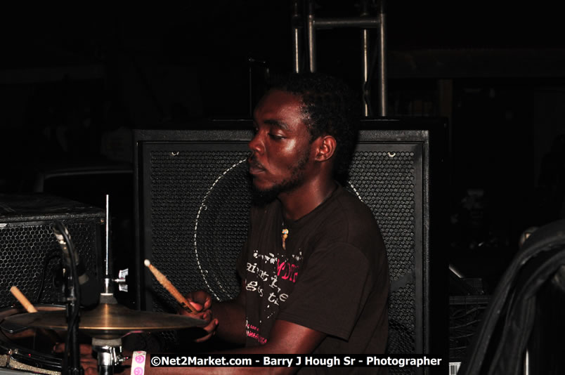 Lucea Cross the Harbour @ Lucea Car Park...! All Day Event - Cross the Harbour Swim, Boat Rides, and Entertainment for the Family, Concert Featuring: Bushman, George Nooks. Little Hero, Bushi One String, Dog Rice and many Local Artists - Friday, August 1, 2008 - Lucea, Hanover, Jamaica W.I. - Hanover Jamaica Travel Guide - Lucea Jamaica Travel Guide is an Internet Travel - Tourism Resource Guide to the Parish of Hanover and Lucea area of Jamaica - http://www.hanoverjamaicatravelguide.com - http://.www.luceajamaicatravelguide.com