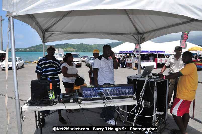 Lucea Cross the Harbour @ Lucea Car Park...! All Day Event - Cross the Harbour Swim, Boat Rides, and Entertainment for the Family, Concert Featuring: Bushman, George Nooks. Little Hero, Bushi One String, Dog Rice and many Local Artists - Friday, August 1, 2008 - Lucea, Hanover, Jamaica W.I. - Hanover Jamaica Travel Guide - Lucea Jamaica Travel Guide is an Internet Travel - Tourism Resource Guide to the Parish of Hanover and Lucea area of Jamaica