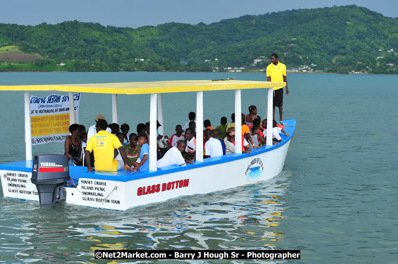 Lucea Cross the Harbour @ Lucea Car Park...! All Day Event - Cross the Harbour Swim, Boat Rides, and Entertainment for the Family, Concert Featuring: Bushman, George Nooks. Little Hero, Bushi One String, Dog Rice and many Local Artists - Friday, August 1, 2008 - Lucea, Hanover, Jamaica W.I. - Hanover Jamaica Travel Guide - Lucea Jamaica Travel Guide is an Internet Travel - Tourism Resource Guide to the Parish of Hanover and Lucea area of Jamaica