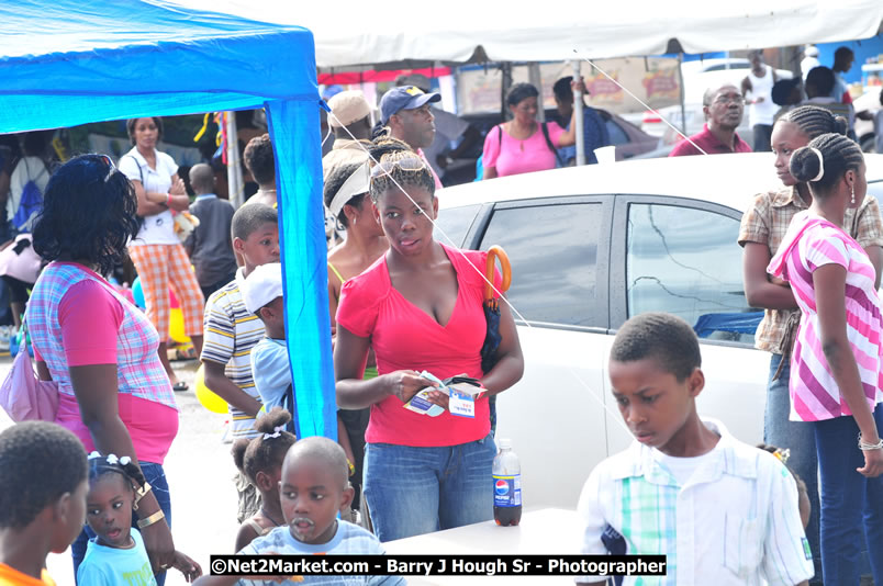 Lucea Cross the Harbour @ Lucea Car Park...! All Day Event - Cross the Harbour Swim, Boat Rides, and Entertainment for the Family, Concert Featuring: Bushman, George Nooks. Little Hero, Bushi One String, Dog Rice and many Local Artists - Friday, August 1, 2008 - Lucea, Hanover, Jamaica W.I. - Hanover Jamaica Travel Guide - Lucea Jamaica Travel Guide is an Internet Travel - Tourism Resource Guide to the Parish of Hanover and Lucea area of Jamaica