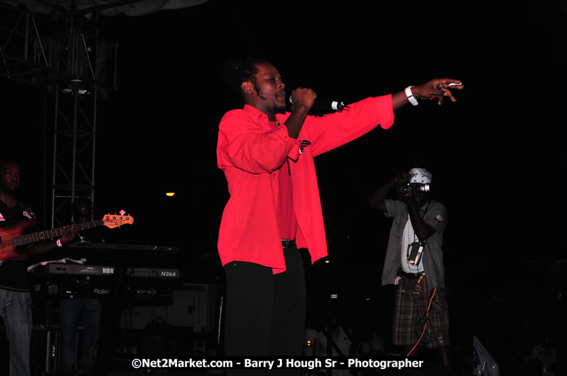 Lucea Cross the Harbour @ Lucea Car Park...! All Day Event - Cross the Harbour Swim, Boat Rides, and Entertainment for the Family, Concert Featuring: Bushman, George Nooks. Little Hero, Bushi One String, Dog Rice and many Local Artists - Friday, August 1, 2008 - Lucea, Hanover, Jamaica W.I. - Hanover Jamaica Travel Guide - Lucea Jamaica Travel Guide is an Internet Travel - Tourism Resource Guide to the Parish of Hanover and Lucea area of Jamaica - http://www.hanoverjamaicatravelguide.com - http://.www.luceajamaicatravelguide.com