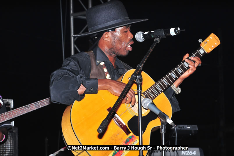 Lucea Cross the Harbour @ Lucea Car Park...! All Day Event - Cross the Harbour Swim, Boat Rides, and Entertainment for the Family, Concert Featuring: Bushman, George Nooks. Little Hero, Bushi One String, Dog Rice and many Local Artists - Friday, August 1, 2008 - Lucea, Hanover, Jamaica W.I. - Hanover Jamaica Travel Guide - Lucea Jamaica Travel Guide is an Internet Travel - Tourism Resource Guide to the Parish of Hanover and Lucea area of Jamaica - http://www.hanoverjamaicatravelguide.com - http://.www.luceajamaicatravelguide.com