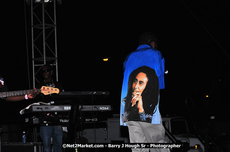 Lucea Cross the Harbour @ Lucea Car Park...! All Day Event - Cross the Harbour Swim, Boat Rides, and Entertainment for the Family, Concert Featuring: Bushman, George Nooks. Little Hero, Bushi One String, Dog Rice and many Local Artists - Friday, August 1, 2008 - Lucea, Hanover, Jamaica W.I. - Hanover Jamaica Travel Guide - Lucea Jamaica Travel Guide is an Internet Travel - Tourism Resource Guide to the Parish of Hanover and Lucea area of Jamaica - http://www.hanoverjamaicatravelguide.com - http://.www.luceajamaicatravelguide.com